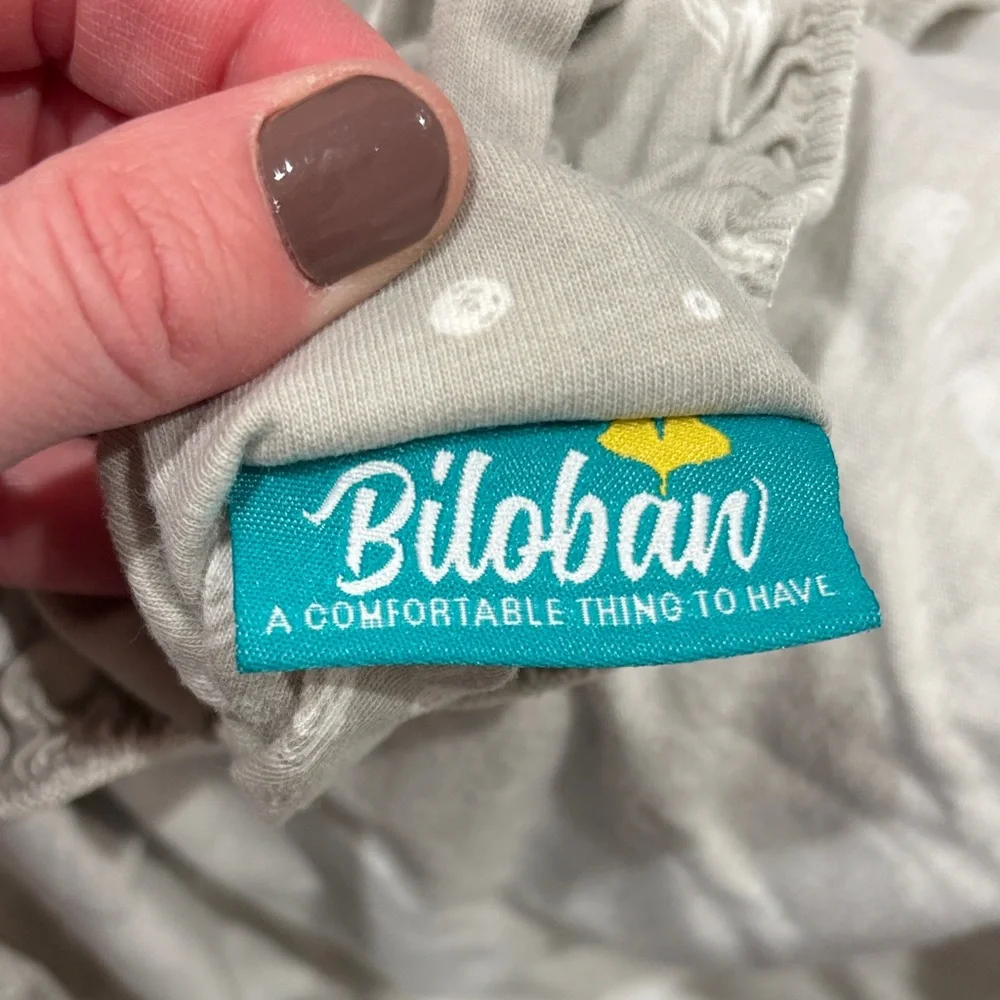 2 Mattress Protectors and 2 Sets of Sheets for Graco Pack ‘n-Play (Price Firm) - Picture 4 of 6